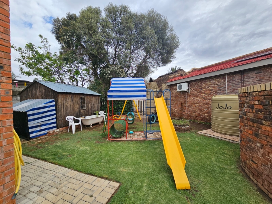 4 Bedroom Property for Sale in Riebeeckstad Free State